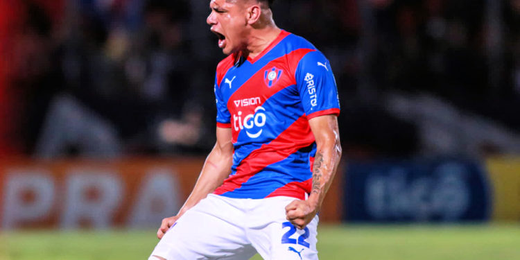 Ranking de la Libertadores ubicó el golazo de Claudio Aquino en el top 5