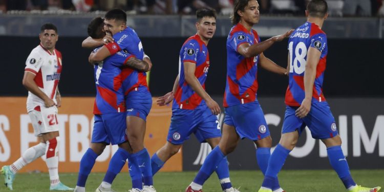 Nuevo horario para los encuentros entre Cerro Porteño y Fortaleza