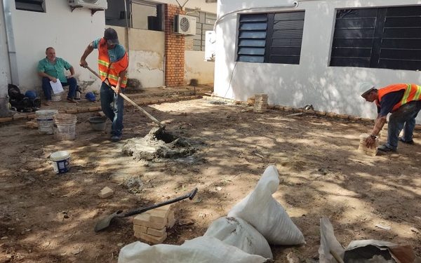 Iniciaron mejoras en el área de urgencias quirúrgicas del Hospital de Barrio Obrero Iniciaron mejoras en el área de urgencias quirúrgicas del Hospital de Barrio Obrero