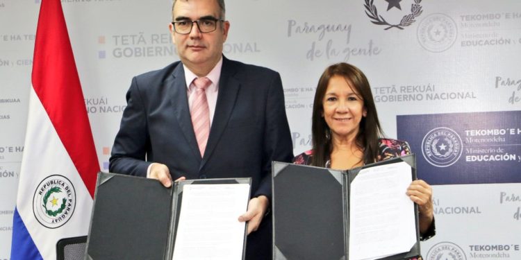 MEC e INAES firmaron convenio para elevar a licenciatura carrera de formación docente