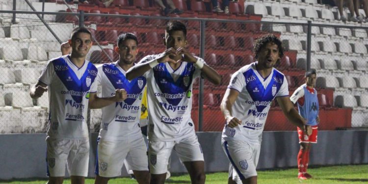 ¡Triunfo por la mínima! Ameliano se impuso ante General Caballero JLM