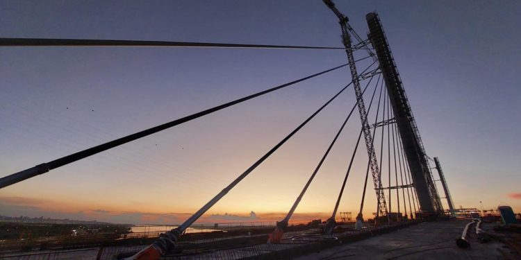 Se reactivaron los trabajos en el puente Héroes del Chaco Se reactivaron los trabajos en el puente Héroes del Chaco