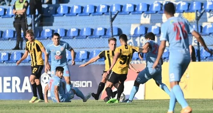 Un golpeado Guaraní recibirá a Resistencia en Dos Bocas