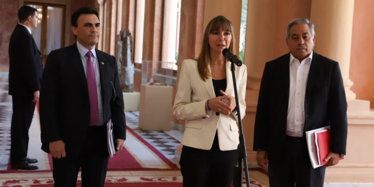 Anuncian grandes proyectos de infraestructura que generarán unos 10.000 empleos en el país