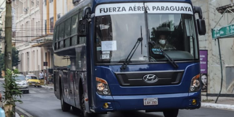 Dan a conocer el itinerario de los buses gratuitos proveídos por el Estado para las elecciones de este domingo