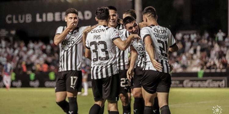 ¡Lapidario! Libertad goleó 5-0 a Cerro Porteño en Tuyucuá ¡Lapidario! Libertad goleó 5-0 a Cerro Porteño en Tuyucuá