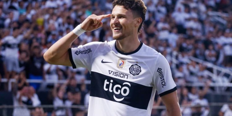 ¡Llegó el debut! Olimpia se presenta en Arequipa ante el Melgar de Perú