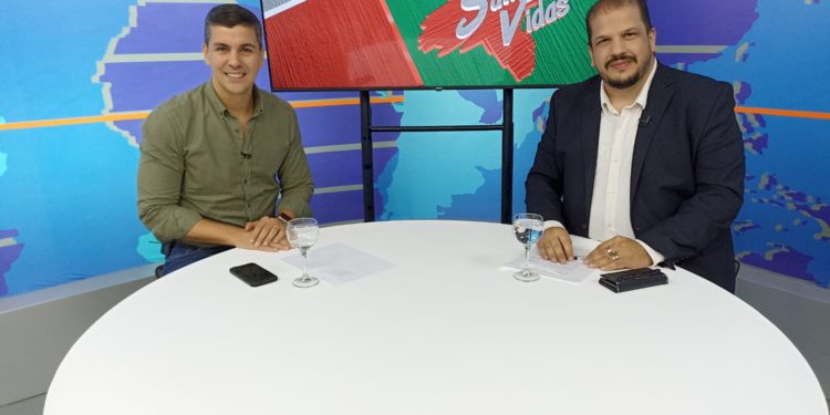 A tan solo una semana de las elecciones, tendremos un “cara a cara” con Santi Peña en Salvando Vidas por RCC A tan solo una semana de las elecciones, tendremos un “cara a cara” con Santi Peña en Salvando Vidas por RCC
