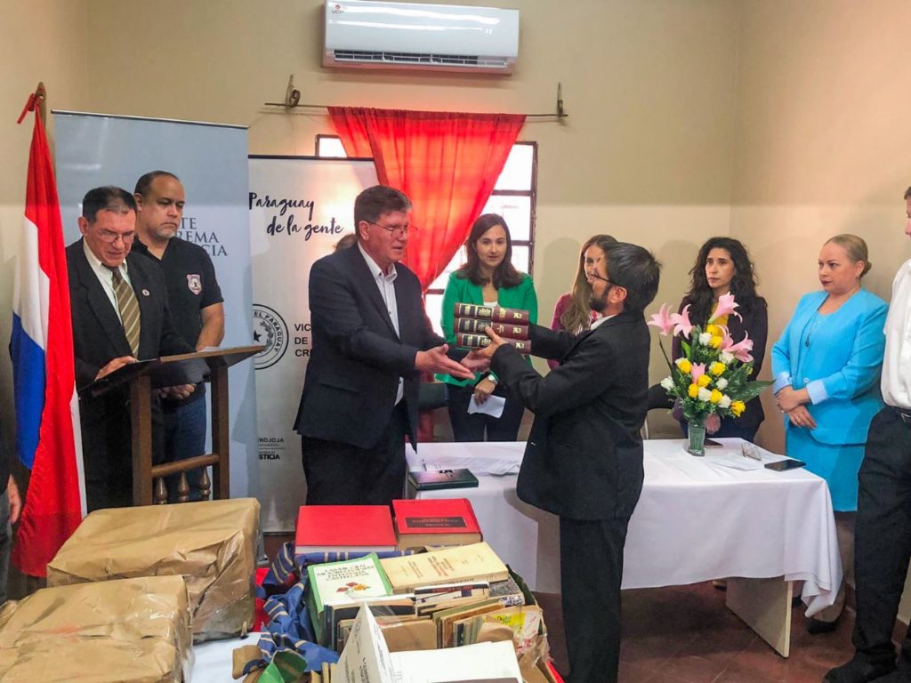 Donan 400 libros a UPIE para ampliar las dos bibliotecas de la penitenciaría