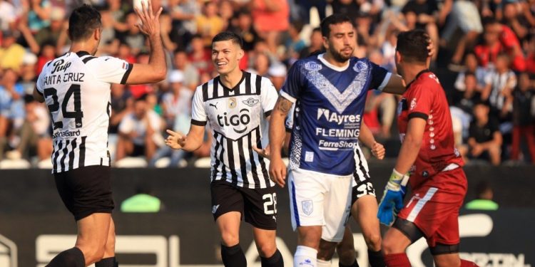 Libertad visita al complicado Sportivo Ameliano en Para Uno Libertad visita al complicado Sportivo Ameliano en Para Uno