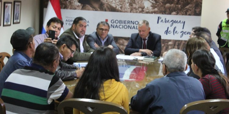 MAG logra acuerdo con organización campesina y se levanta medida de fuerza MAG logra acuerdo con organización campesina y se levanta medida de fuerza