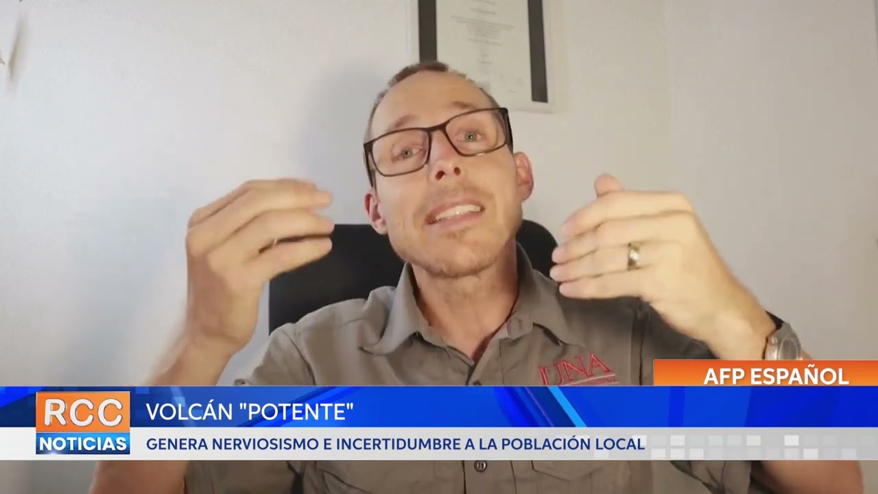 «Potente» erupción en el volcán Rincón de la Vieja en Costa Rica