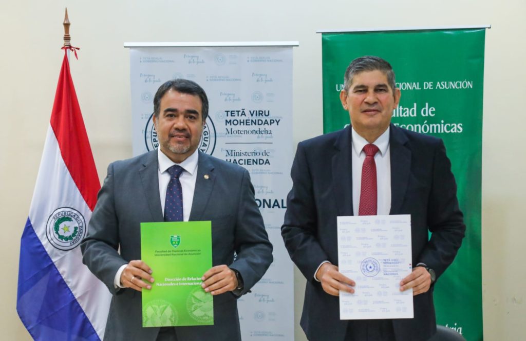 Sellan alianza para la formación del plantel de funcionarios de Hacienda Sellan alianza para la formación del plantel de funcionarios de Hacienda