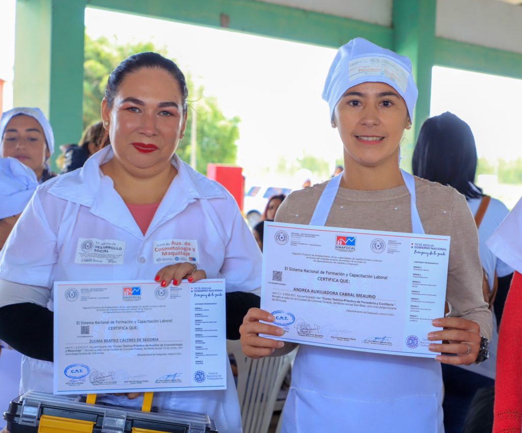 MDS fortalece capacidad de autogestión de mujeres jefas de hogar de Coronel Oviedo