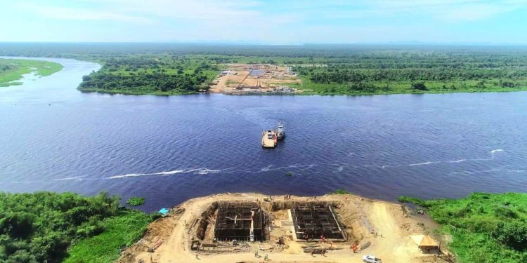Unas 450 personas construyen el puente de la Bioceánica que ya superó el 18% de avance Unas 450 personas construyen el puente de la Bioceánica que ya superó el 18% de avance