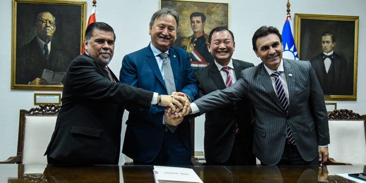 Cooperación de Taiwán permitirá fortalecer servicios en tres hospitales de referencia por US$ 4,8 millones Cooperación de Taiwán permitirá fortalecer servicios en tres hospitales de referencia por US$ 4,8 millones