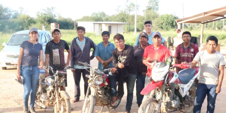 Comunidades beneficiarias con viviendas en Presidente Hayes recibieron capacitaciones en mantenimiento de motocicletas