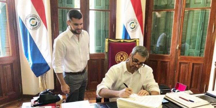 Presidente instruye a ministros a colaborar con gobierno entrante para una transición transparente