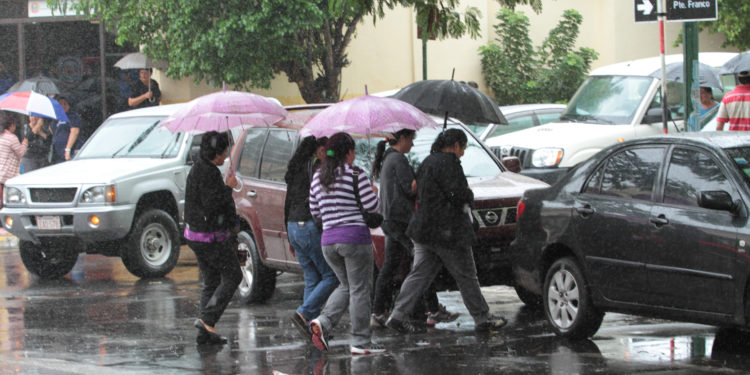 Miércoles con probabilidades de lluvias y tormentas