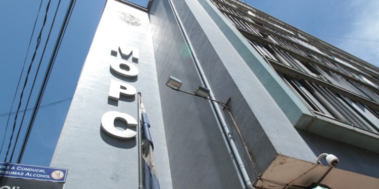 MOPC convoca a empresas consultoras internacionales para fiscalizar obras de la ruta PY12