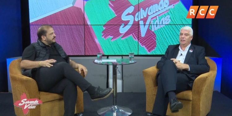 Panorama actual y futuro del Paraguay bajo la mirada de Arnoldo Wiens en Salvando Vidas