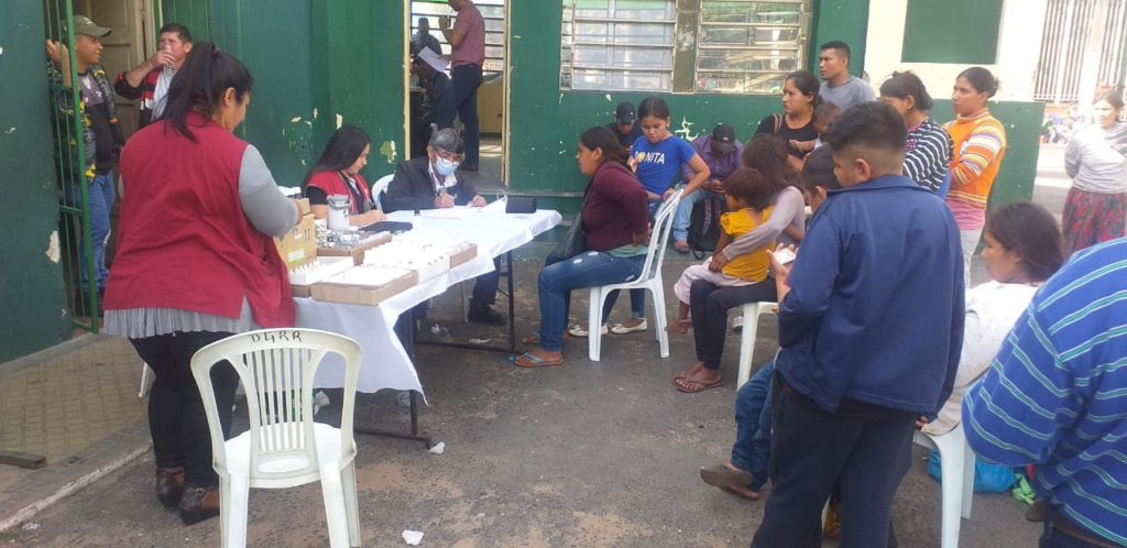 INDI brindó asistencia a indígenas que se encontraban en las inmediaciones del TSJE INDI brindó asistencia a indígenas que se encontraban en las inmediaciones del TSJE