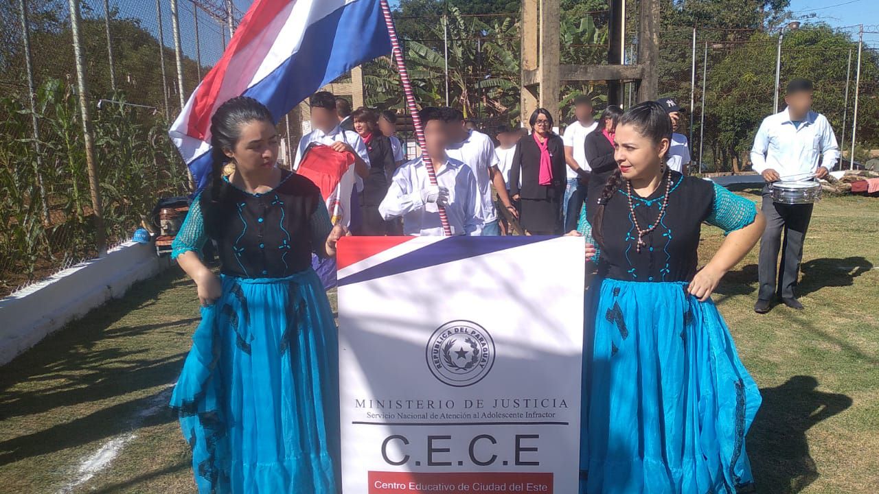 Adolescentes en conflicto con la ley penal realizaron desfile por fiestas patrias
