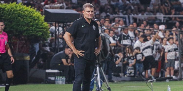 Los 18 futbolistas concentrados de Diego Aguirre para el juego ante General Caballero JLM