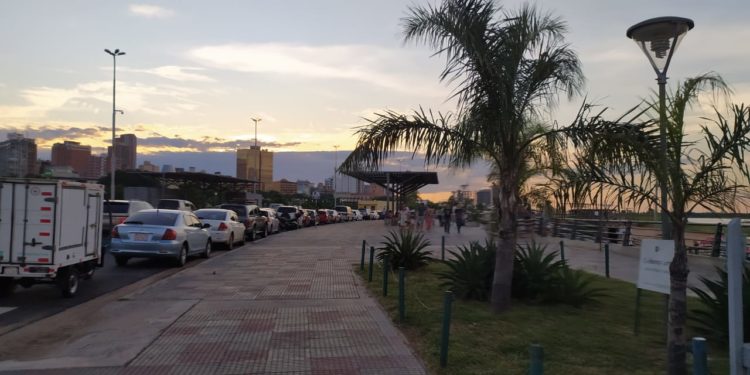 Inicio de semana laboral con un clima fresco a cálido Inicio de semana laboral con un clima fresco a cálido