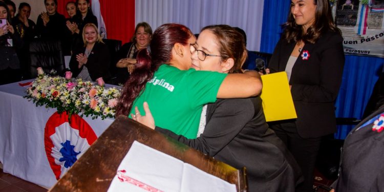 Ocho mujeres privadas de libertad obtienen beneficios judiciales en el Día de la Madre Ocho mujeres privadas de libertad obtienen beneficios judiciales en el Día de la Madre