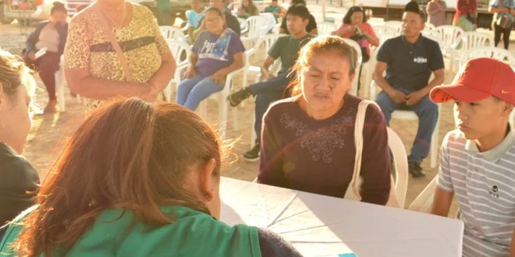 Ciudad Mujer Móvil asistió y entregó kits de alimentos en Mariscal Estigarribia
