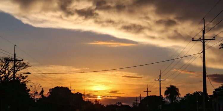 Ambiente cálido a caluroso para hoy y los próximos días.