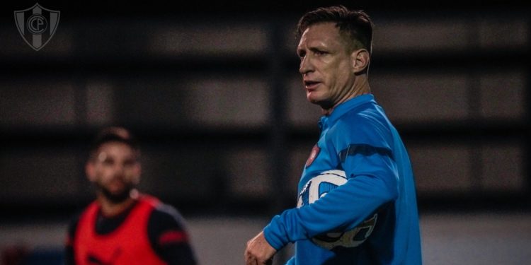 ¿Qué onceno prepara Facundo Sava para enfrentar a Bolívar?