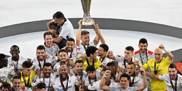 ¡7 veces campeón! Sevilla derrotó en penales a la Roma y se coronó en la Europa League