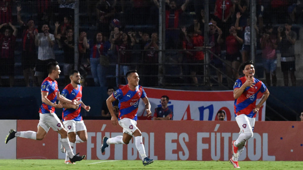 Cerro Porteño buscará dar un gran paso ante Bolívar en La Nueva Olla Cerro Porteño buscará dar un gran paso ante Bolívar en La Nueva Olla