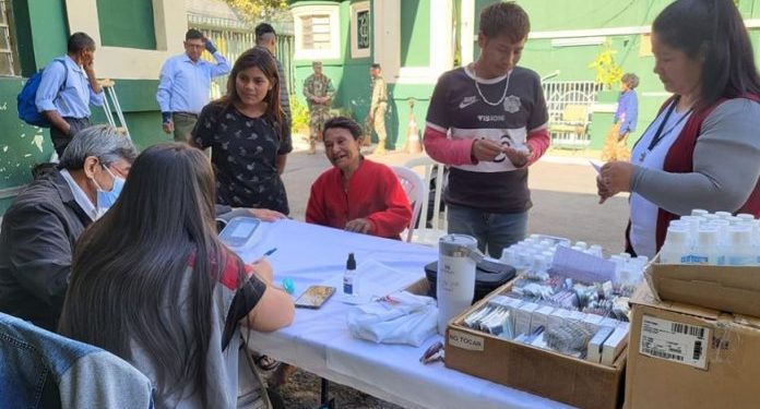 Realizaron atenciones médicas a indígenas en oficinas del INDI