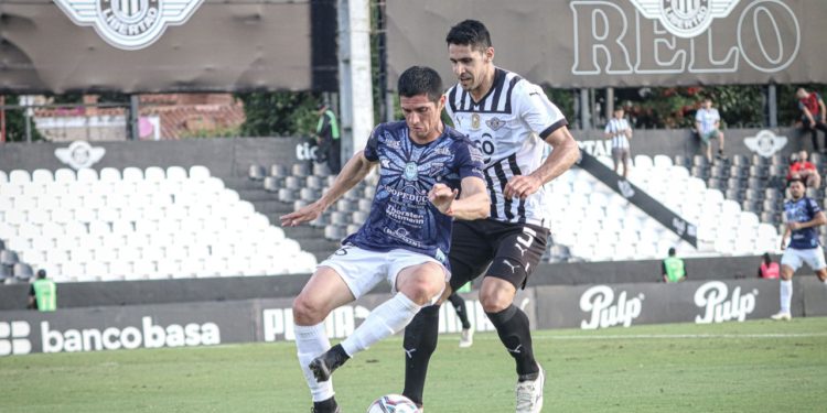 El puntero Libertad visita la ciudad de Villarrica para medir a Guaireña El puntero Libertad visita la ciudad de Villarrica para medir a Guaireña