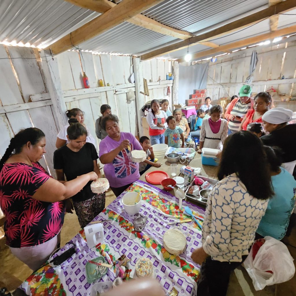 Comunidades indígenas de Filadelfia recibieron capacitaciones