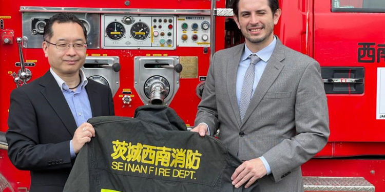 Bomberos de Paraguay recibirán donación de 10 vehículos uniformes de Japón