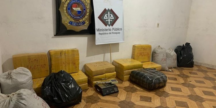 Agentes de la SENAD incautan más de 400 kilos de sustancias ilícitas en Encarnación