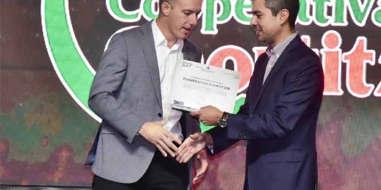 Cooperativa Chortitzer Ltda. se quedó con el premio “Exportador del año 2023” en el sector de algodón