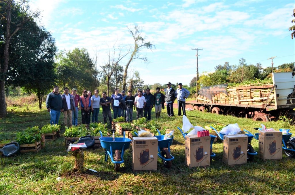 Caaguazú: Familias de la Comunidad Indígena Pindo’i reciben asistencia por parte del INDI