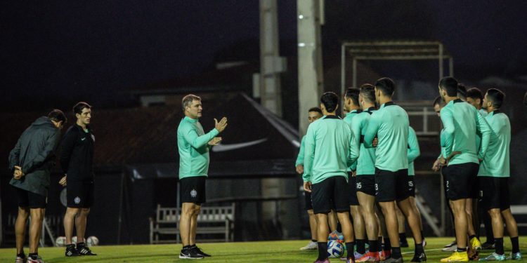 El probable equipo de Diego Aguirre para el juego ante Melgar