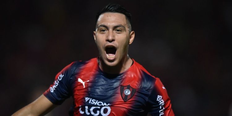 Importante oferta internacional por Ángel Cardozo Lucena