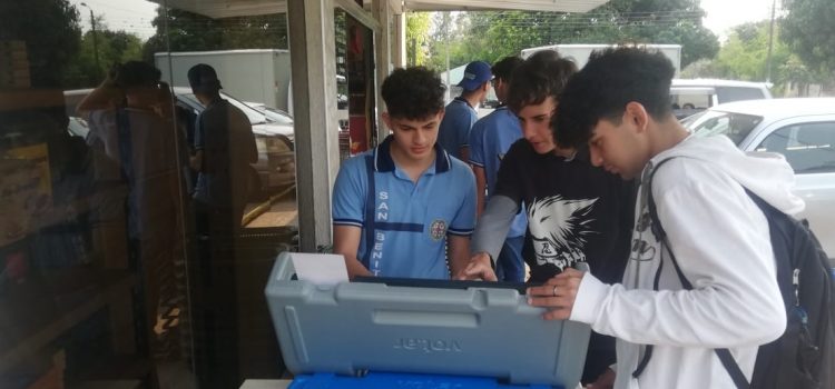 Durante las elecciones generales se realizaron al menos 3000 pasantías en manos de estudiantes