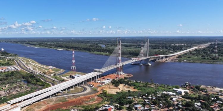 Puente Héroes del Chaco: preparan hormigonado de la última dovela para unir el atirantado con la Costanera Norte