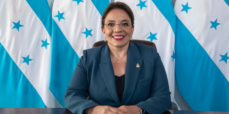Presidenta de Honduras veta ley de educación sexual que pretendía incluir ideologías de género