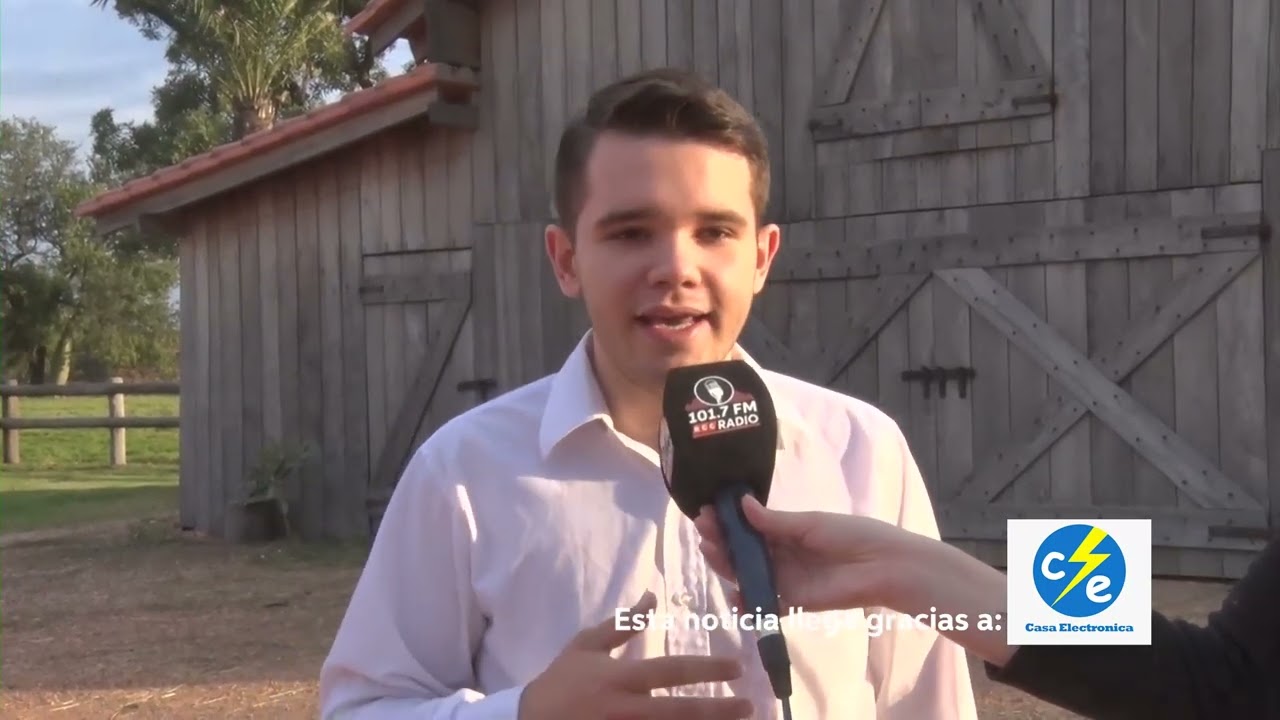 Estudiantes del Colegio Loma Plata organizan festival folklórico por el día de la amistad
