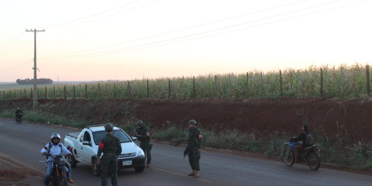 Autoridades logran incautar drogas, productos de contrabando y capturan a dos prófugos