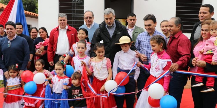Alto Paraná: Más de 1.500 personas de escasos recursos fueron beneficiadas con viviendas